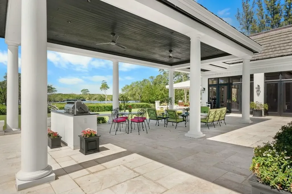 100 Harbor Way Jupiter Island FL 33455