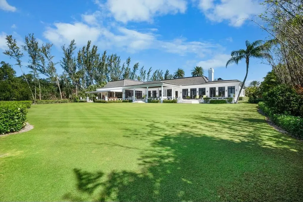 100 Harbor Way Jupiter Island FL 33455