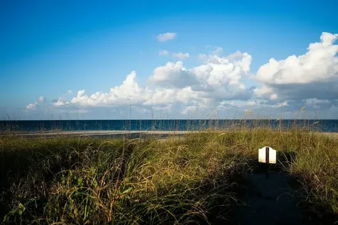 100 Harbor Way Jupiter Island FL 33455