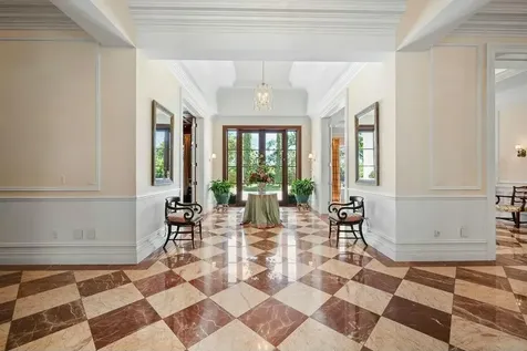 100 Harbor Way Jupiter Island FL 33455
