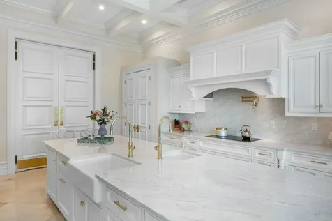 100 Harbor Way Jupiter Island FL 33455
