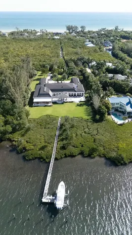 100 Harbor Way Jupiter Island FL 33455