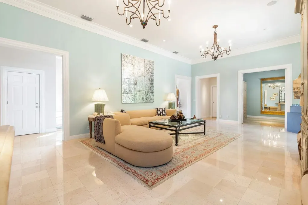 710 N County Road Palm Beach FL 33480
