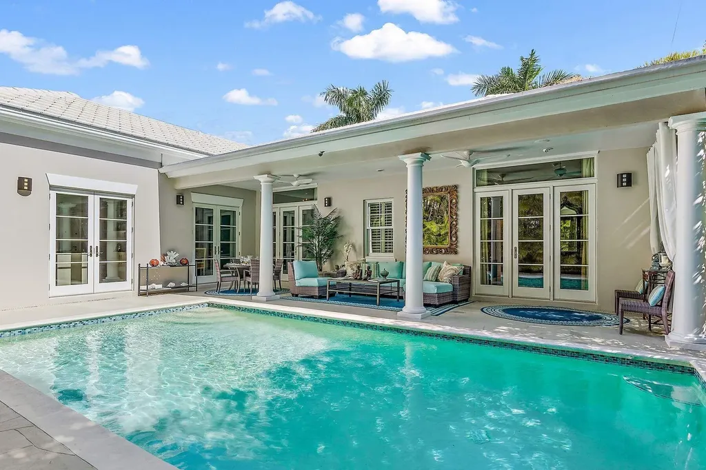 710 N County Road Palm Beach FL 33480
