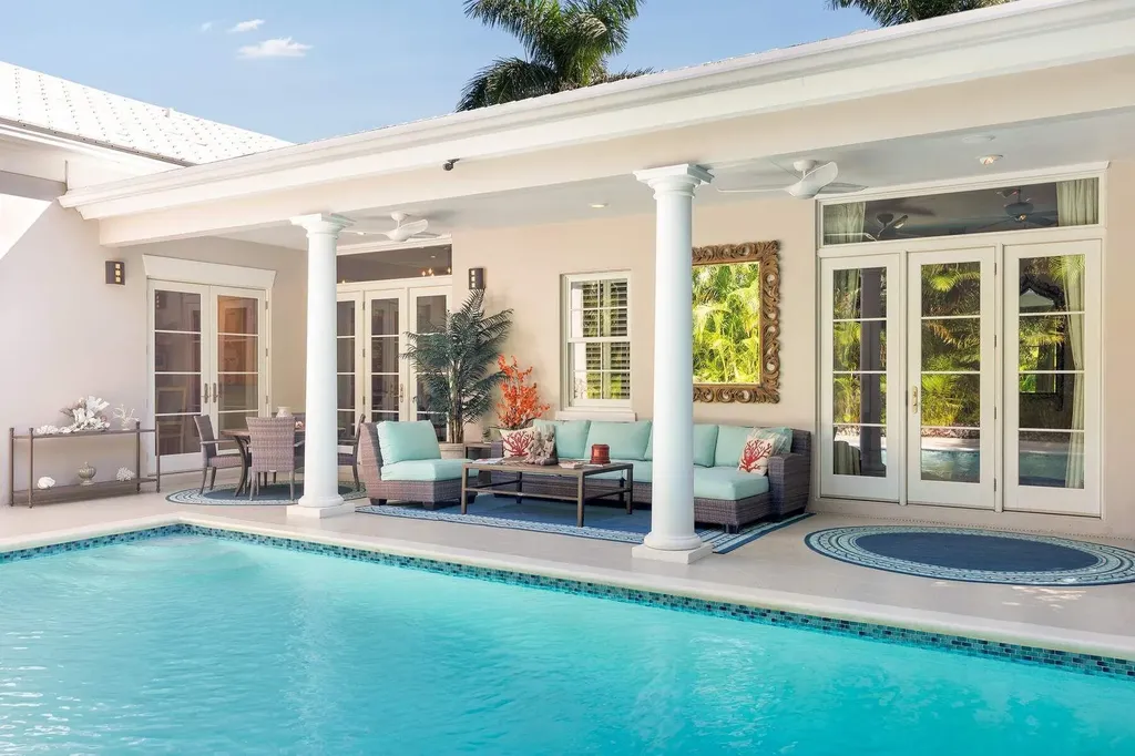 710 N County Road Palm Beach FL 33480