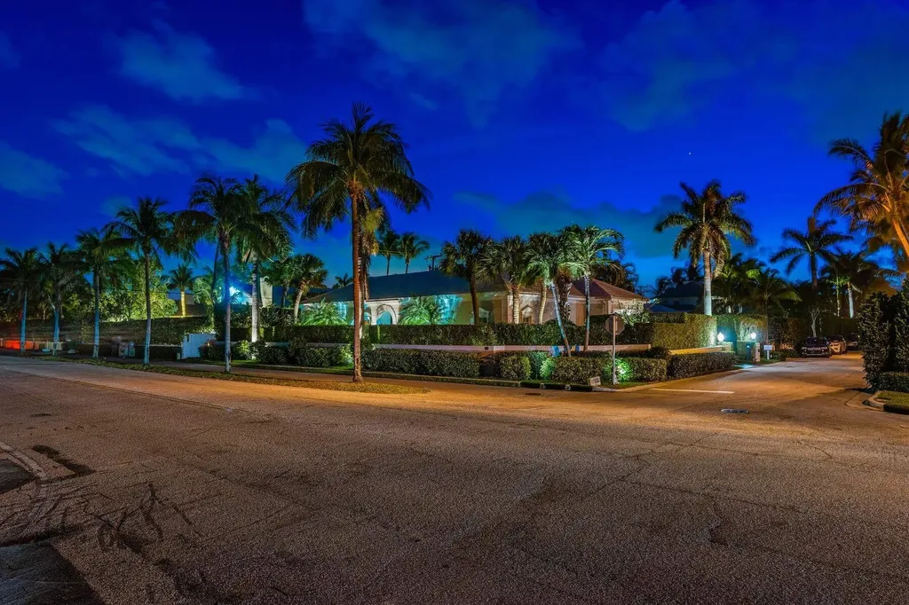710 N County Road Palm Beach FL 33480