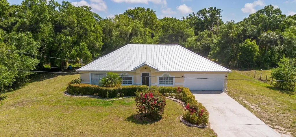 3572 NW 16th Avenue Okeechobee FL 34972