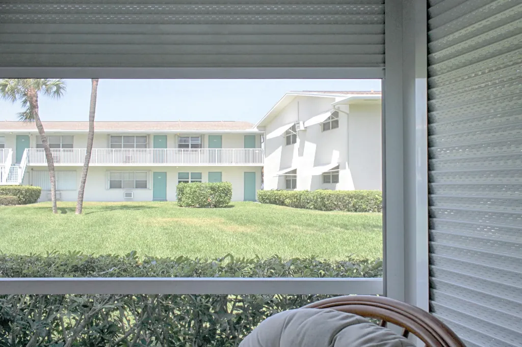 880 Horizons W Boynton Beach FL 33435