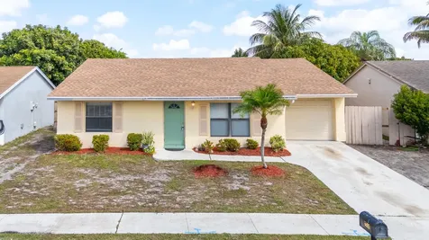 5805 Ithaca Circle E Lake Worth FL 33463