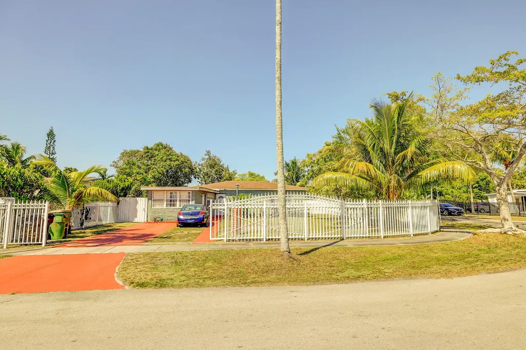 35 NW 122nd Street North Miami FL 33168