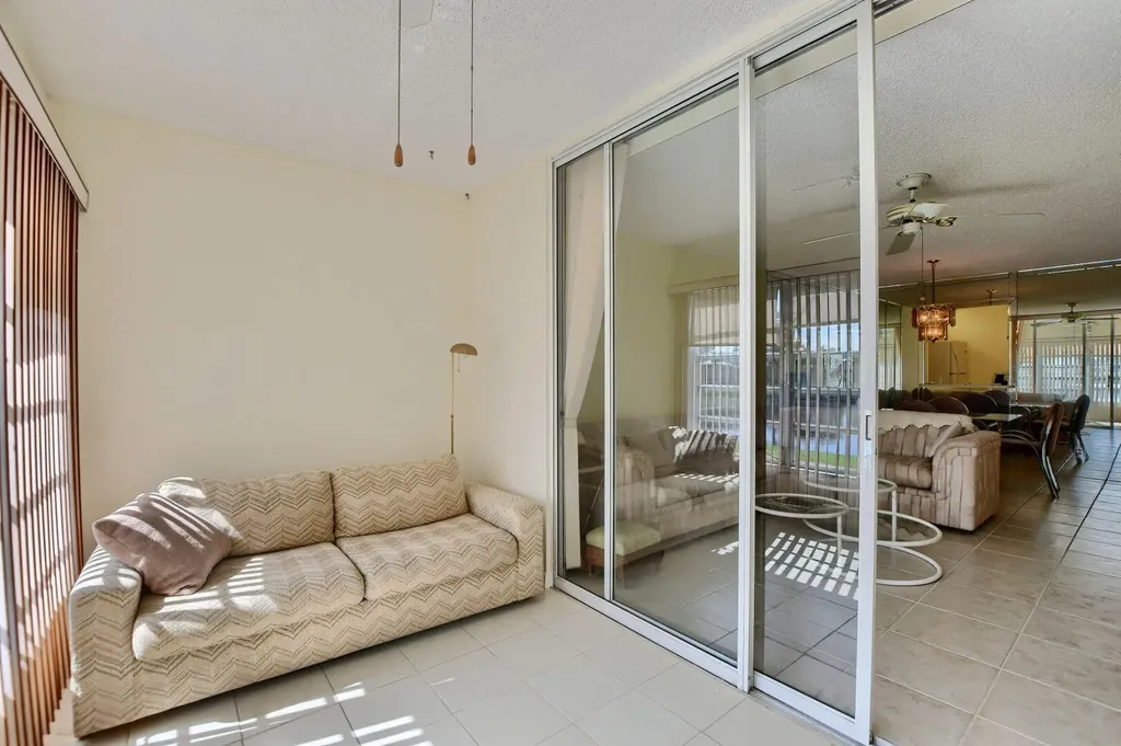 9244 Flynn Circle Boca Raton FL 33496