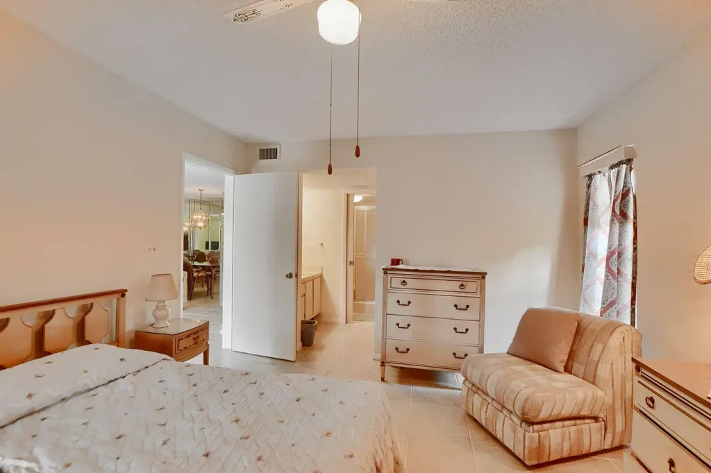 9244 Flynn Circle Boca Raton FL 33496