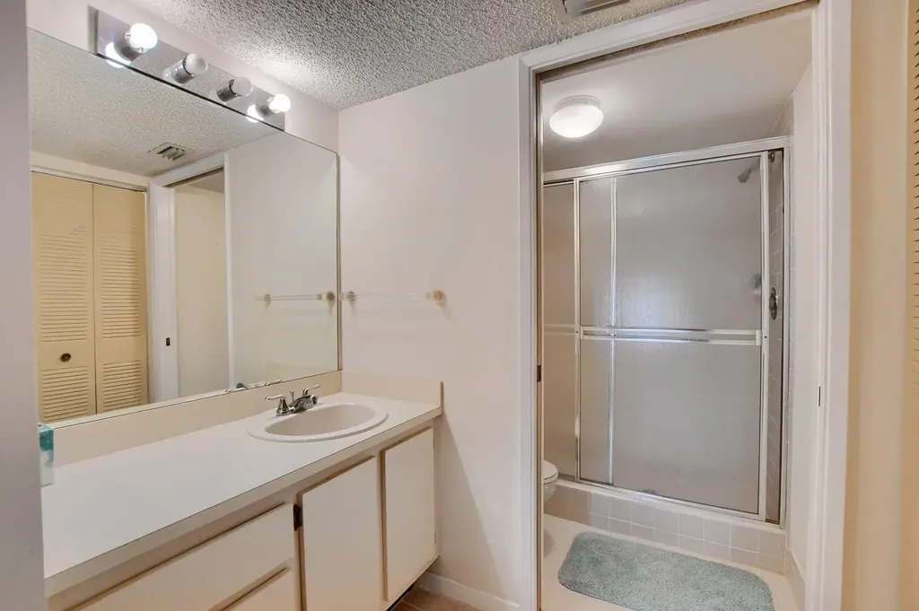 9244 Flynn Circle Boca Raton FL 33496