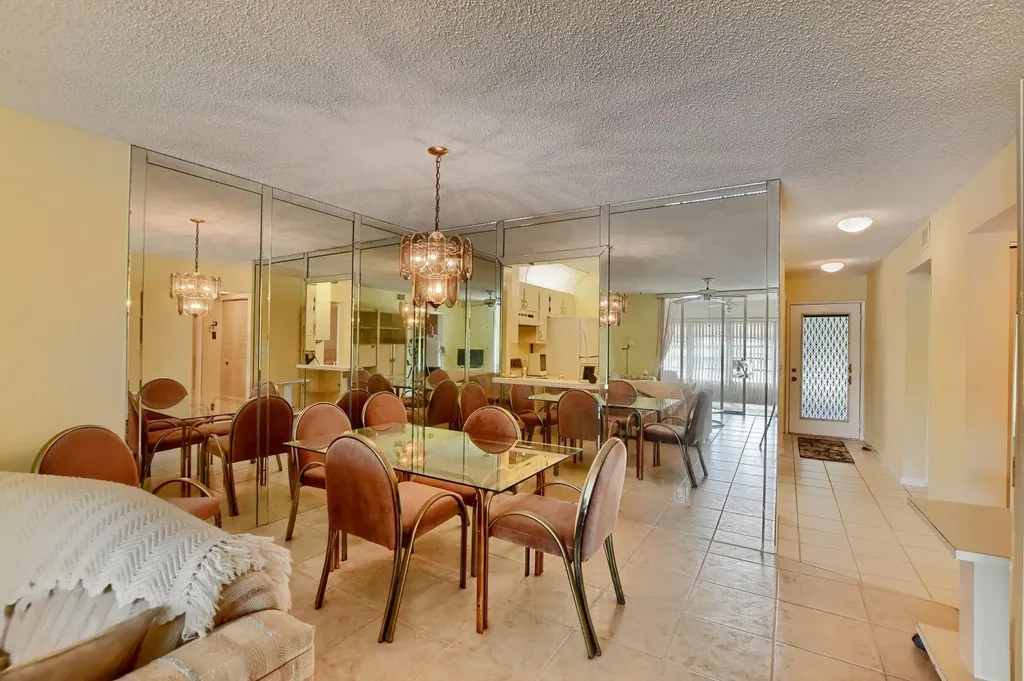 9244 Flynn Circle Boca Raton FL 33496