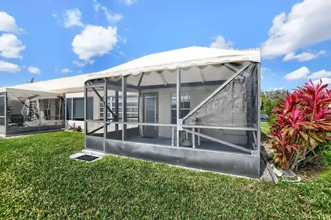 9244 Flynn Circle Boca Raton FL 33496