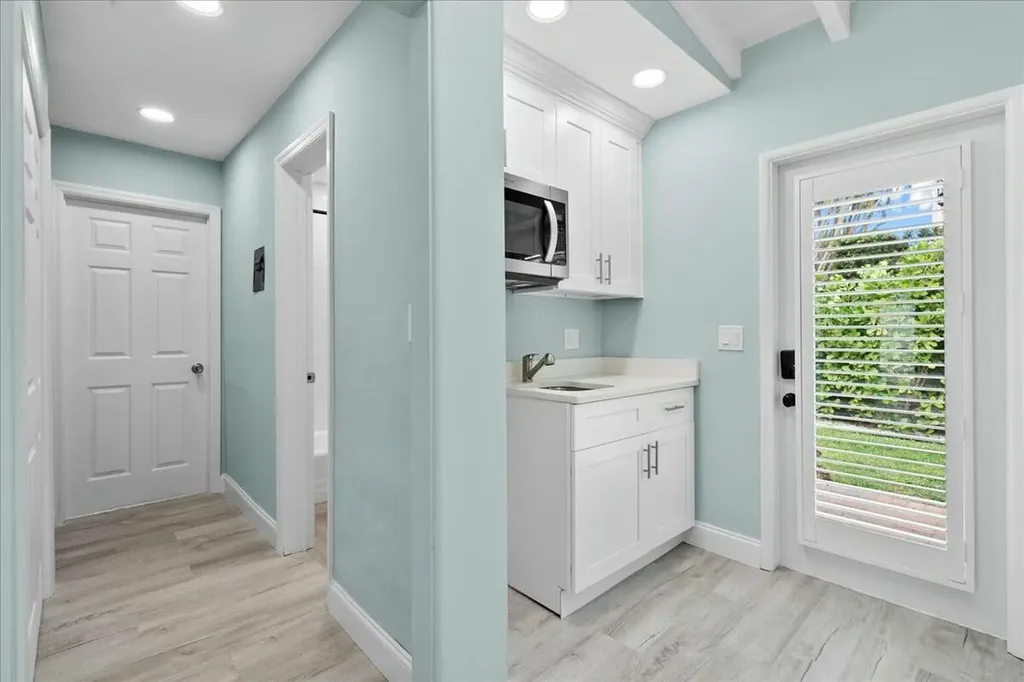 18 Adams Road Ocean Ridge FL 33435
