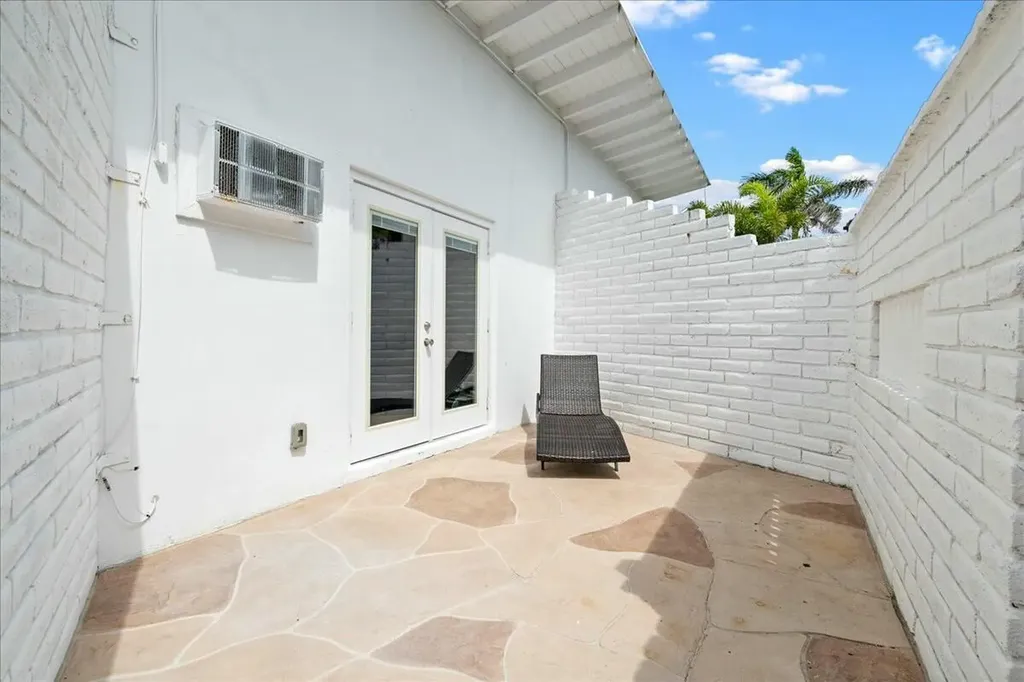 18 Adams Road Ocean Ridge FL 33435