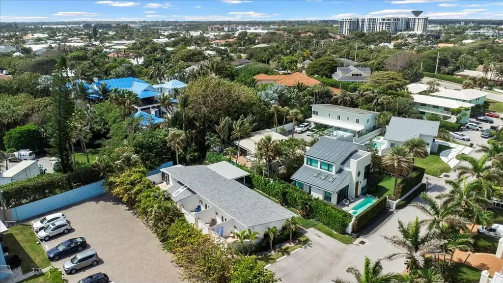 18 Adams Road Ocean Ridge FL 33435