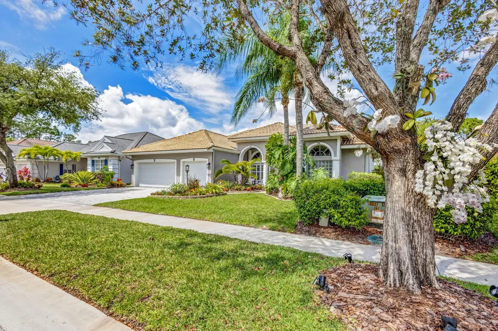 3439 SE Fairway Oaks Trail Stuart FL 34997