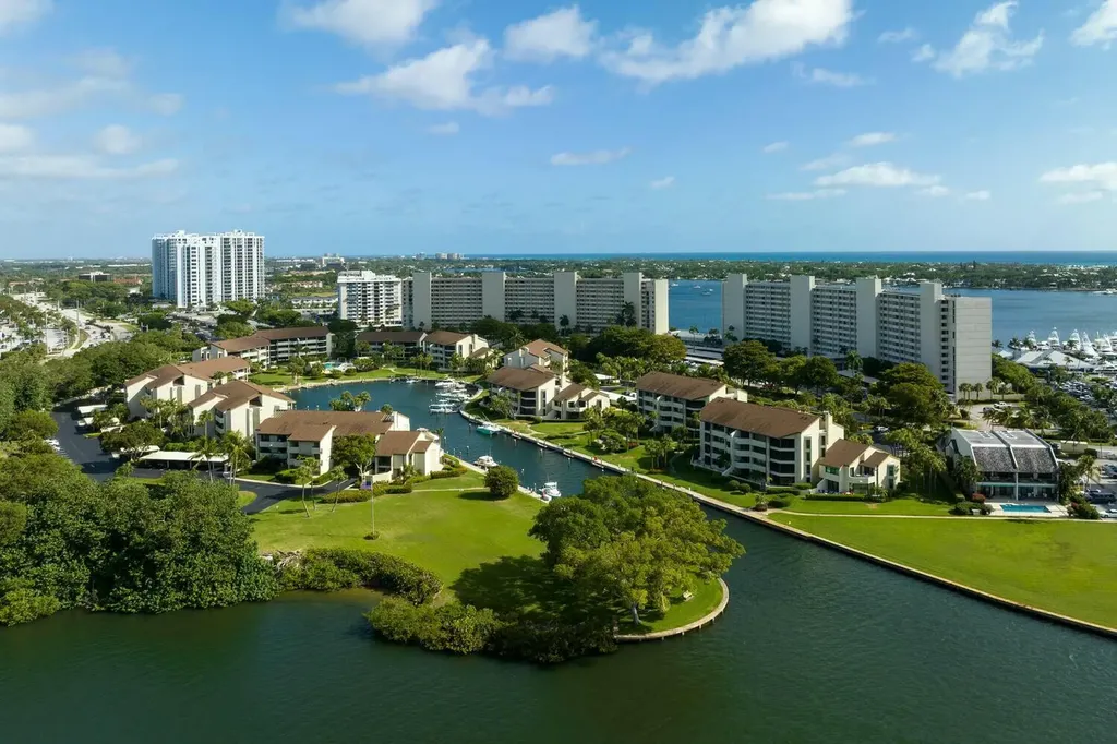 1036 Us Highway 1 North Palm Beach FL 33408