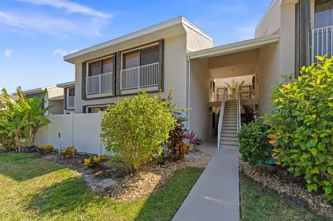 3212 S Lakeview Circle Fort Pierce FL 34949