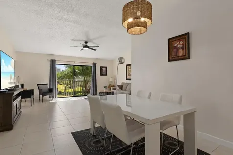 3212 S Lakeview Circle Fort Pierce FL 34949