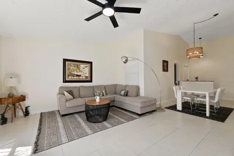 3212 S Lakeview Circle Fort Pierce FL 34949