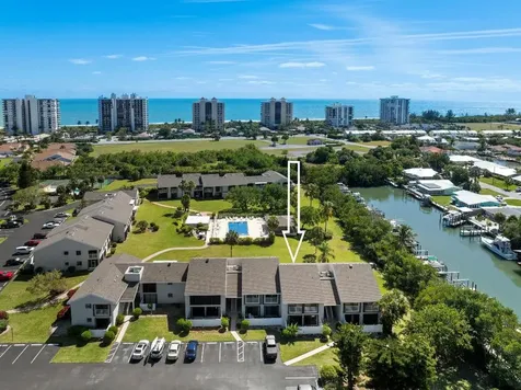 3212 S Lakeview Circle Fort Pierce FL 34949