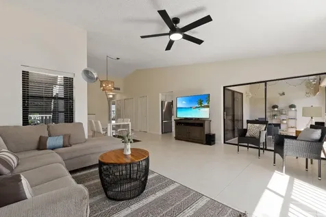 3212 S Lakeview Circle Fort Pierce FL 34949
