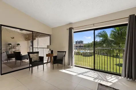 3212 S Lakeview Circle Fort Pierce FL 34949