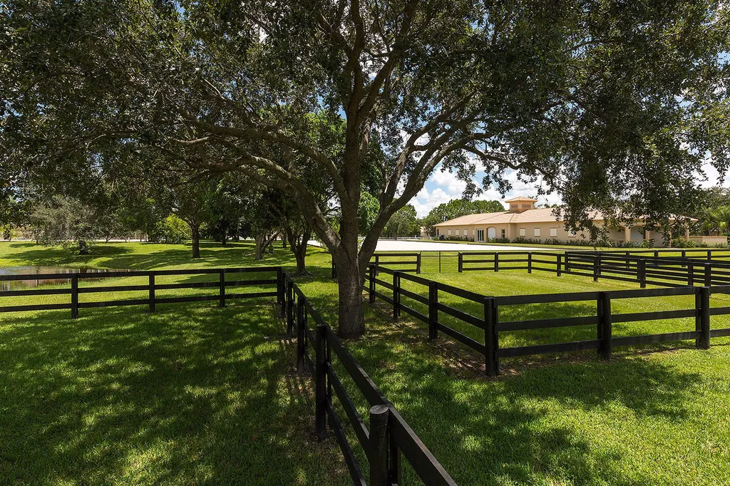 2088 Appaloosa Trail Wellington FL 33414