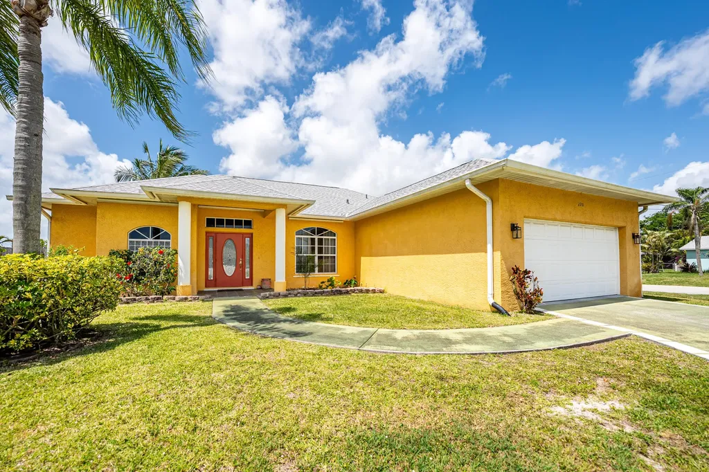 220 SE Verada Avenue Port St Lucie FL 34983
