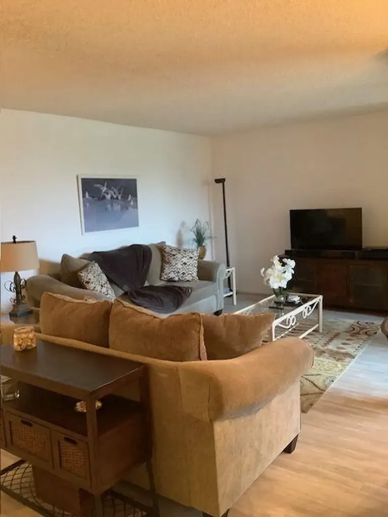 450 Egret Circle Delray Beach FL 33444