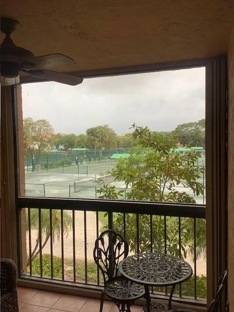 450 Egret Circle Delray Beach FL 33444