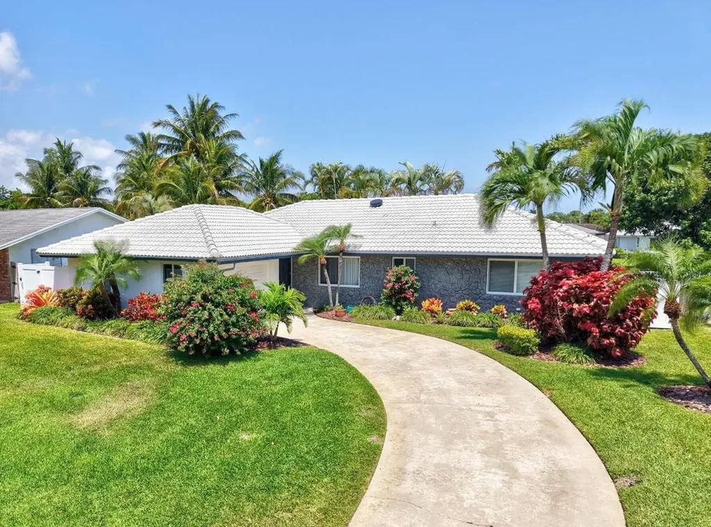 1371 SW 27th Avenue Boynton Beach FL 33426