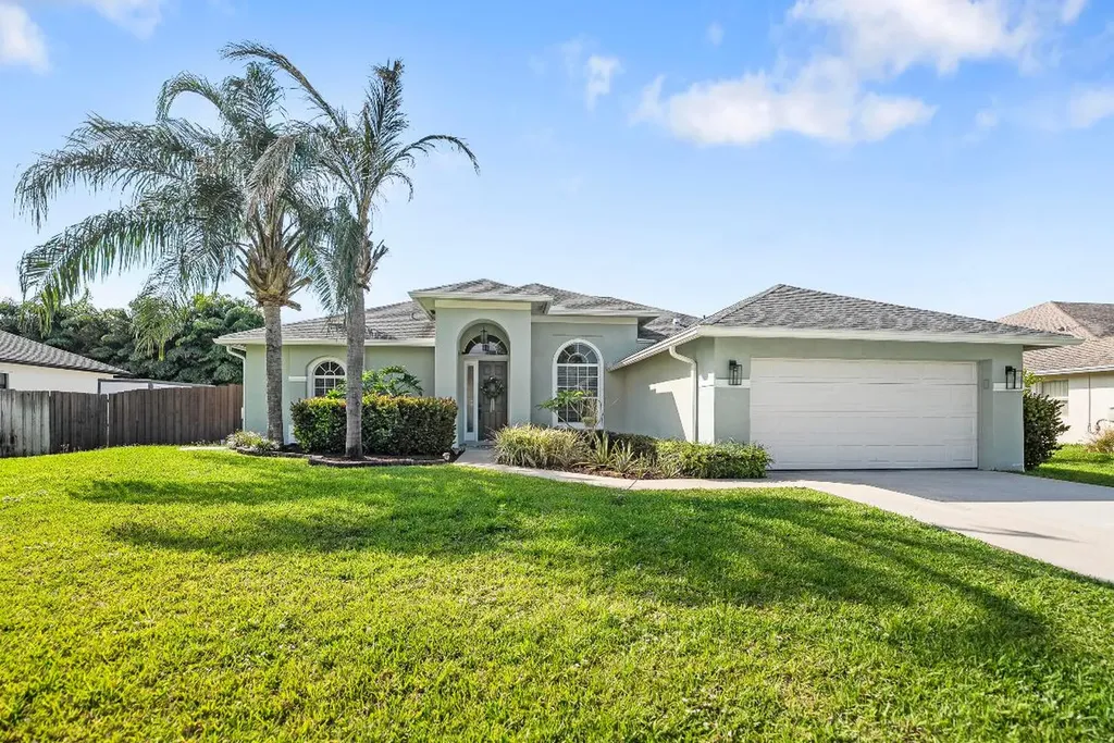 782 SW Sail Terrace Port St Lucie FL 34953