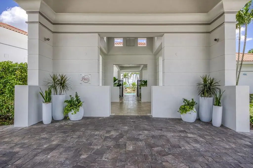 10364 Osprey Trace West Palm Beach FL 33412