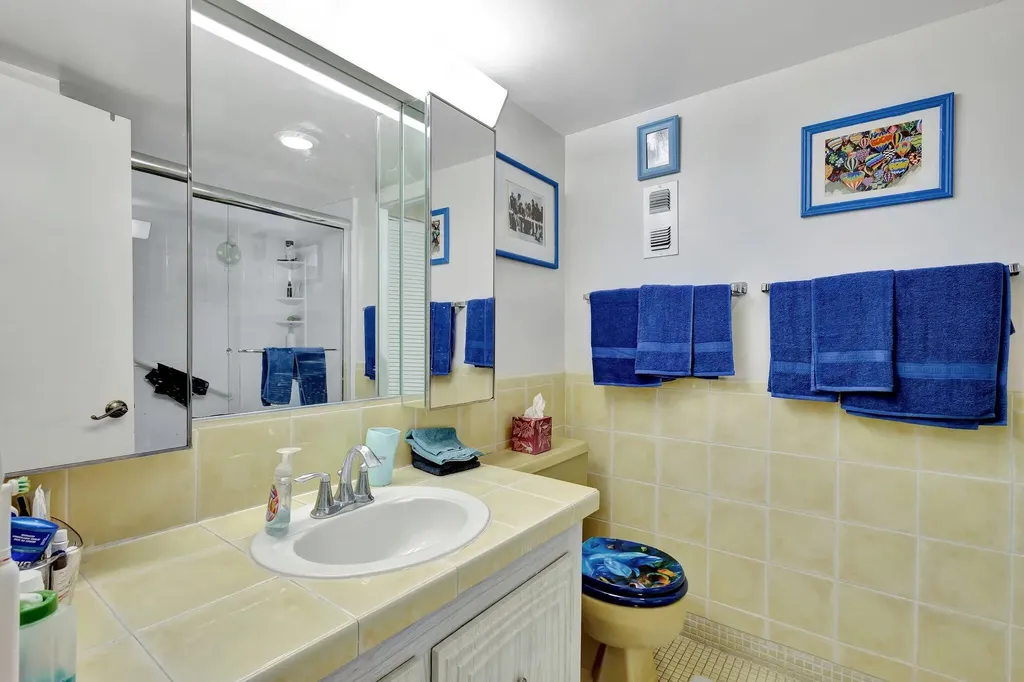 6461 NW 2nd Avenue Boca Raton FL 33487
