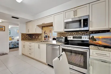 6461 NW 2nd Avenue Boca Raton FL 33487