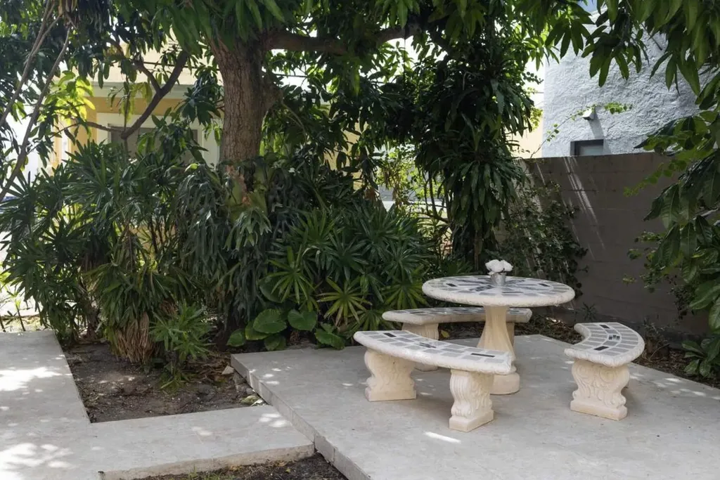 420 Avenida Alegre West Palm Beach FL 33405