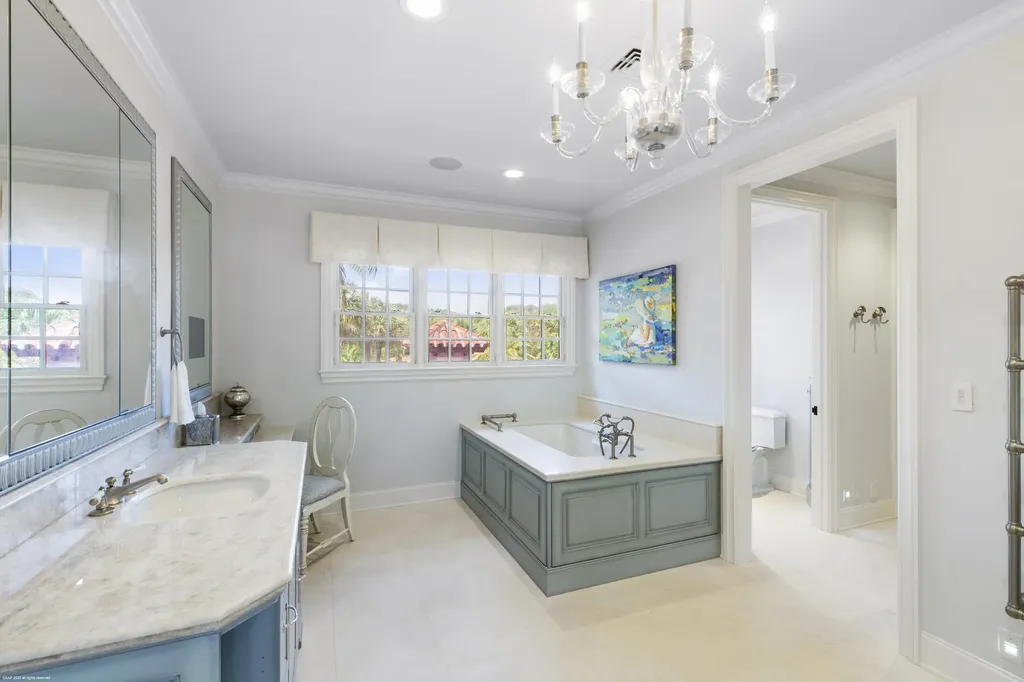 398 S Beach Road Jupiter Island FL 33455