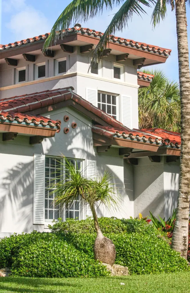 398 S Beach Road Jupiter Island FL 33455