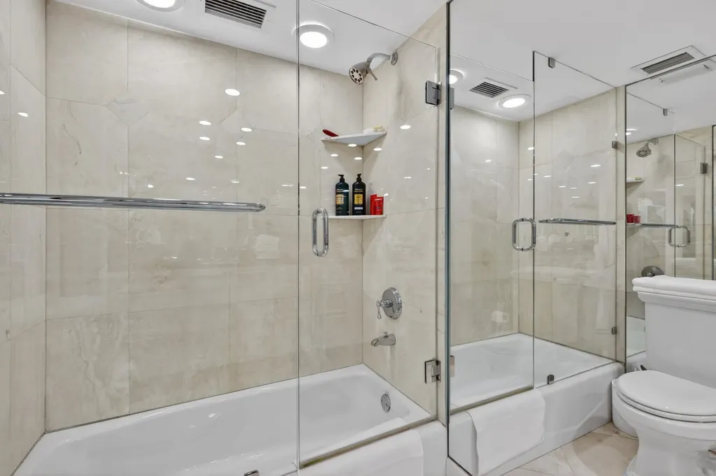 434 Chilean Avenue Palm Beach FL 33480