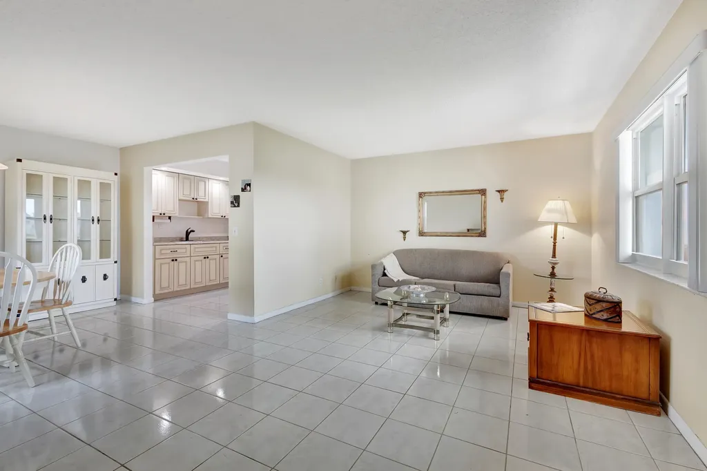 161 Normandy Delray Beach FL 33484