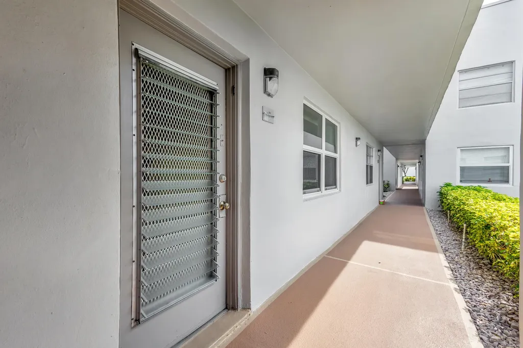161 Normandy Delray Beach FL 33484
