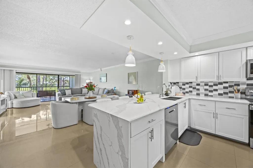 12926 Briarlake Drive Palm Beach Gardens FL 33418