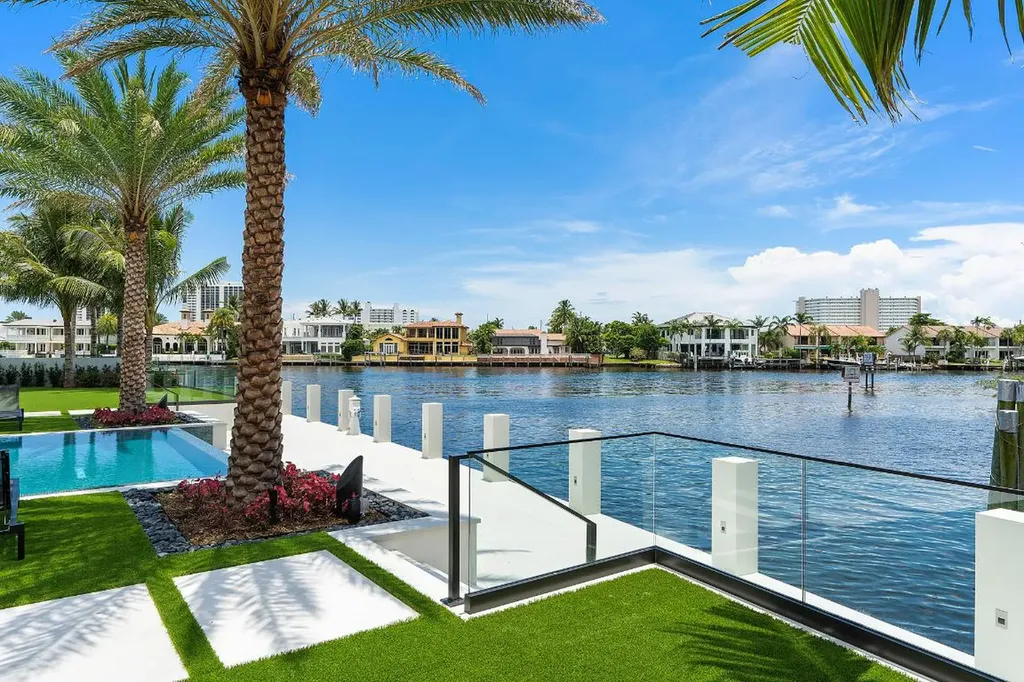372 E Alexander Palm Road Boca Raton FL 33432