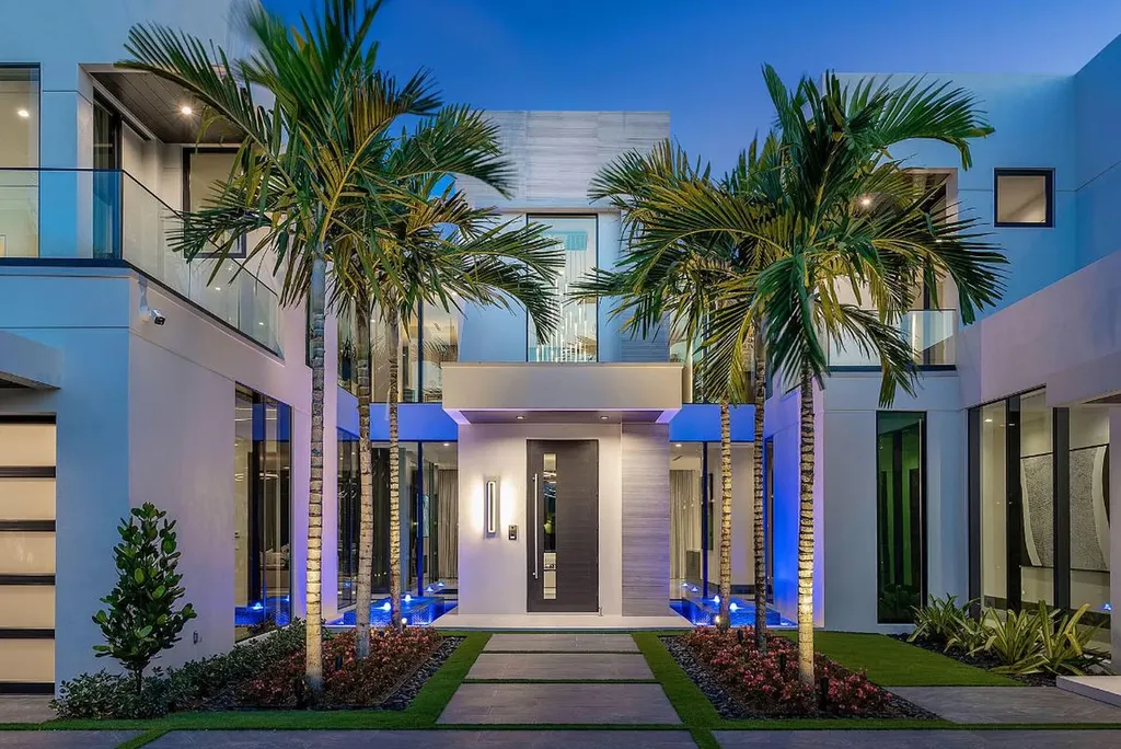 372 E Alexander Palm Road Boca Raton FL 33432
