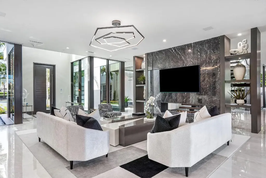 372 E Alexander Palm Road Boca Raton FL 33432