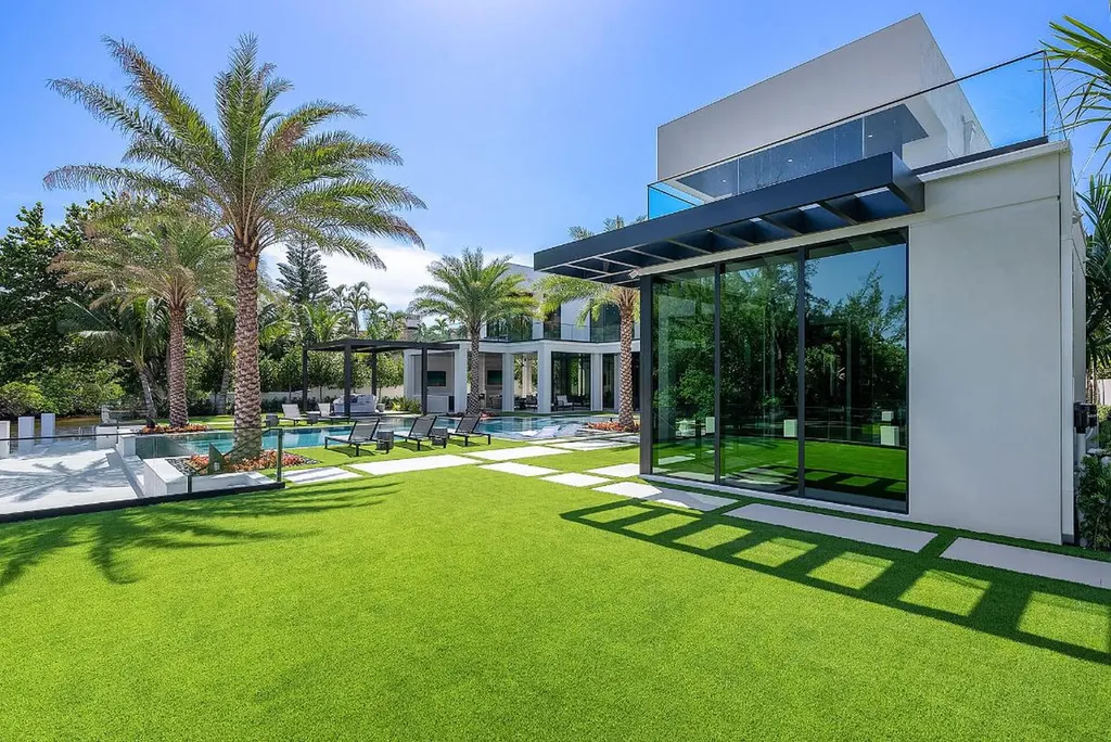 372 E Alexander Palm Road Boca Raton FL 33432
